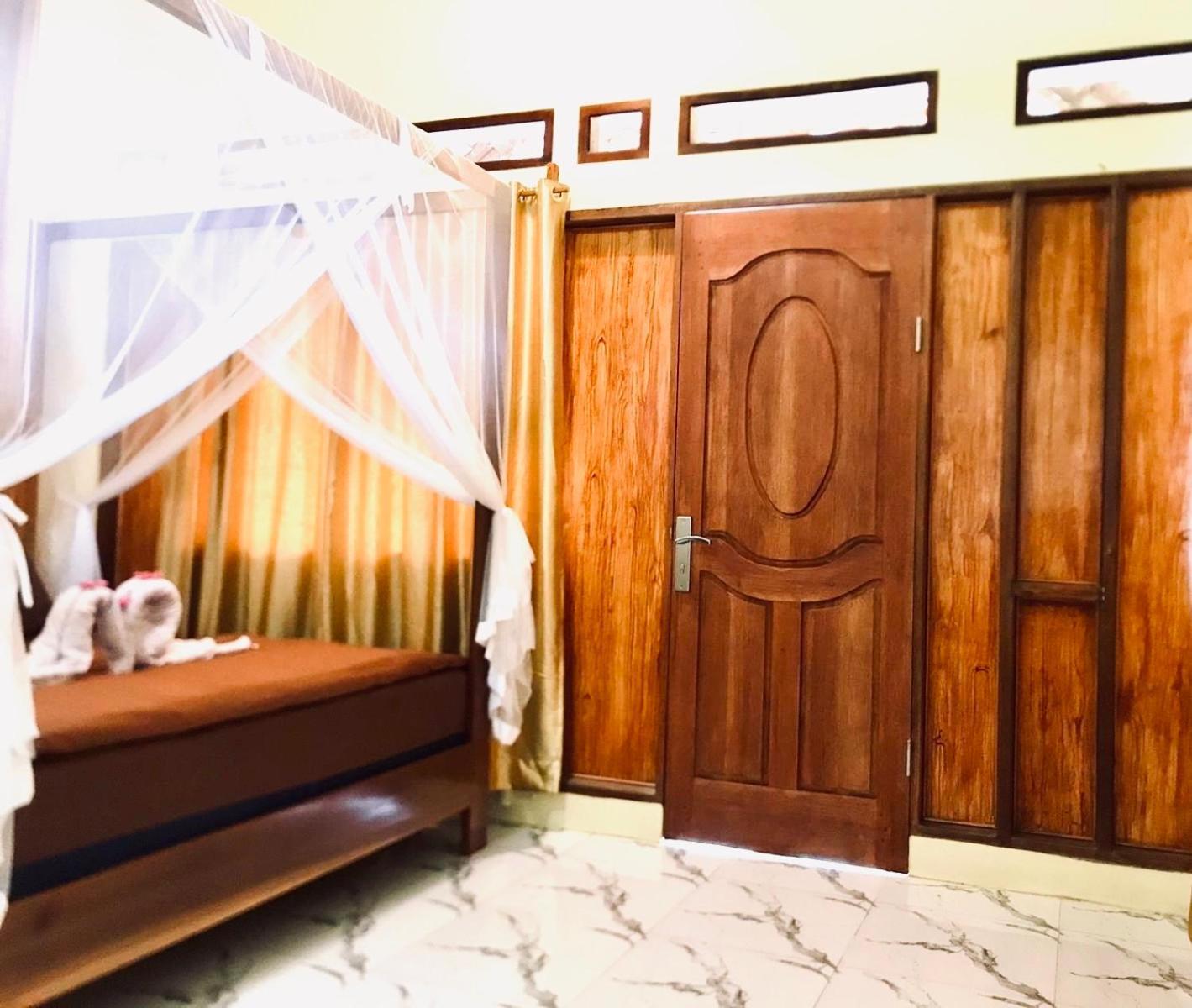 R5 Keramba Inn Bukit Lawang Eksteriør bilde